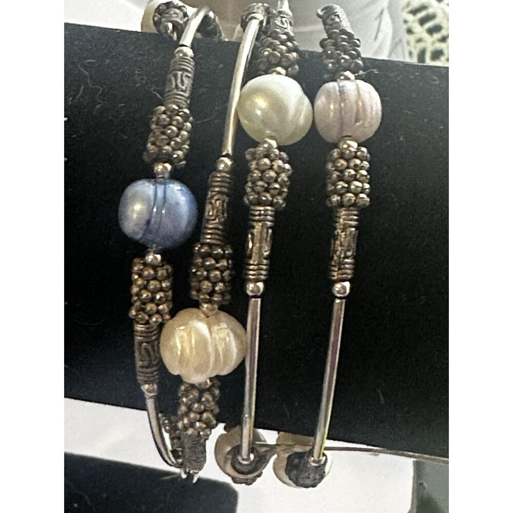 Genuine Freshwater Pearl Memory Wire Wrap Bracelet Silver Tone Blue White